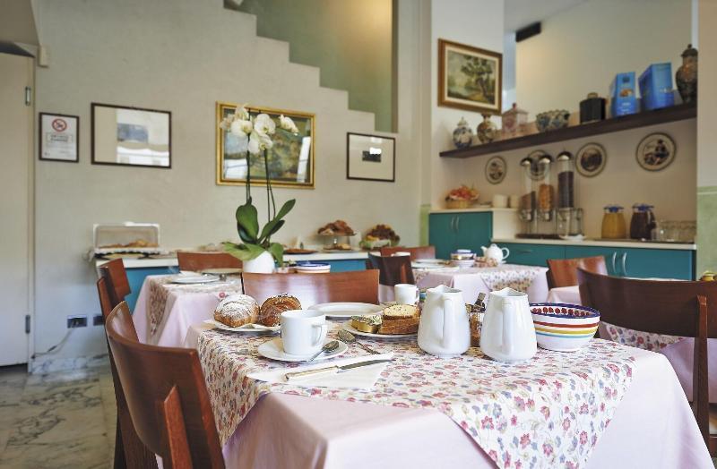 Hotel Alberi Lecco Bagian luar foto