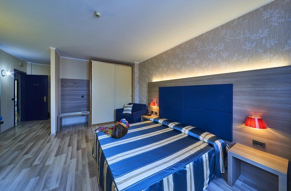 Hotel Alberi Lecco Bagian luar foto