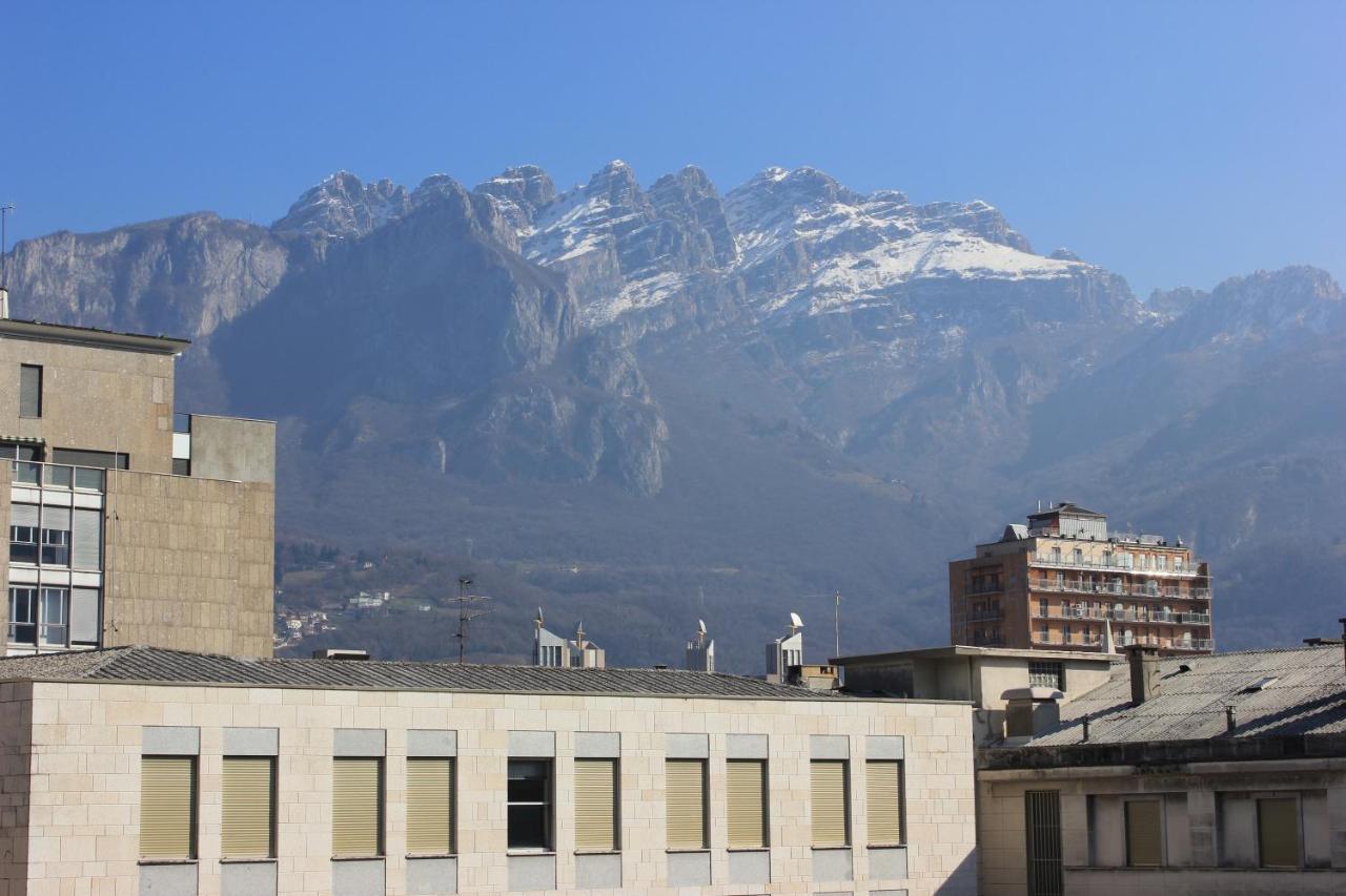 Hotel Alberi Lecco Bagian luar foto